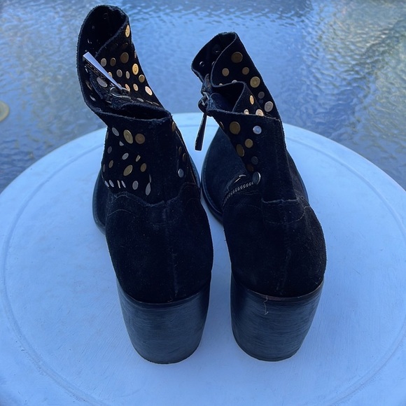 NWOT Anthropologie SEY Black Suede Boots With Metal Studs, Sz 8, Retail $250 - Picture 5 of 10